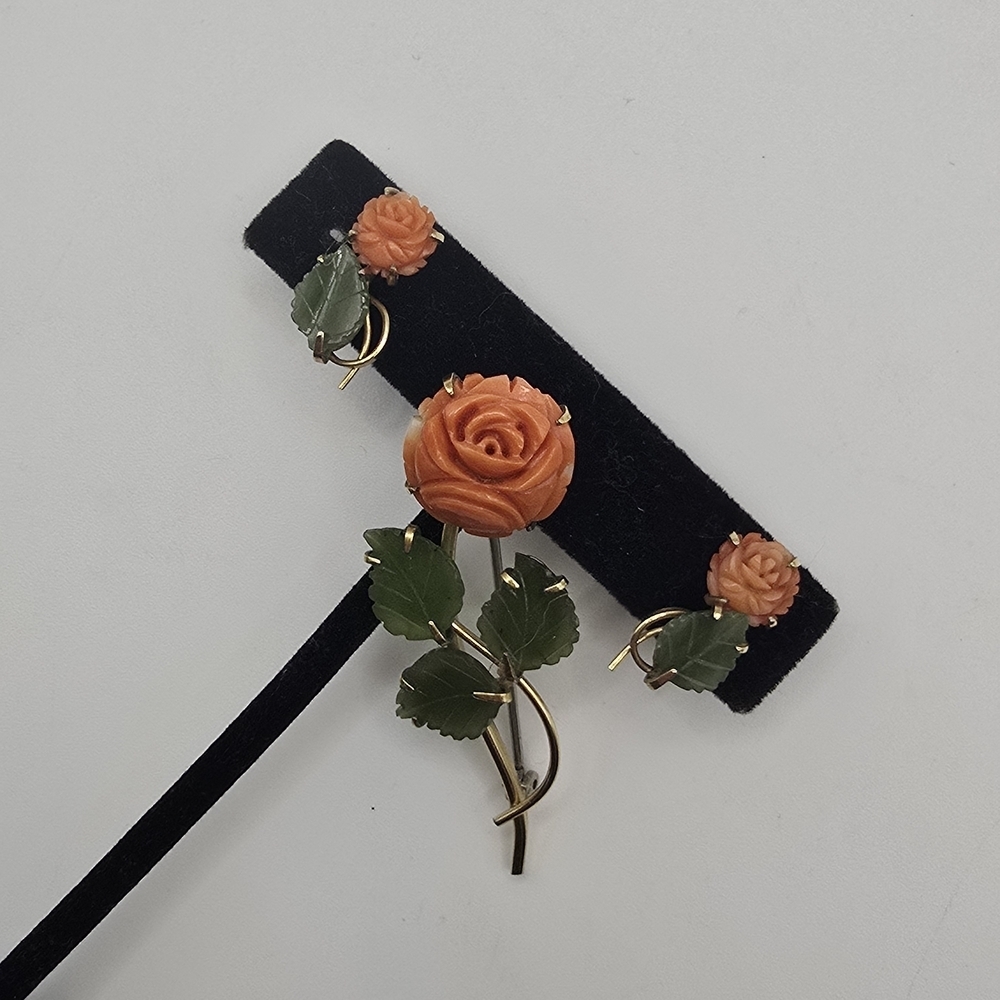 Vintage Krementz Genuine Carved Coral & Jade Flower SET!